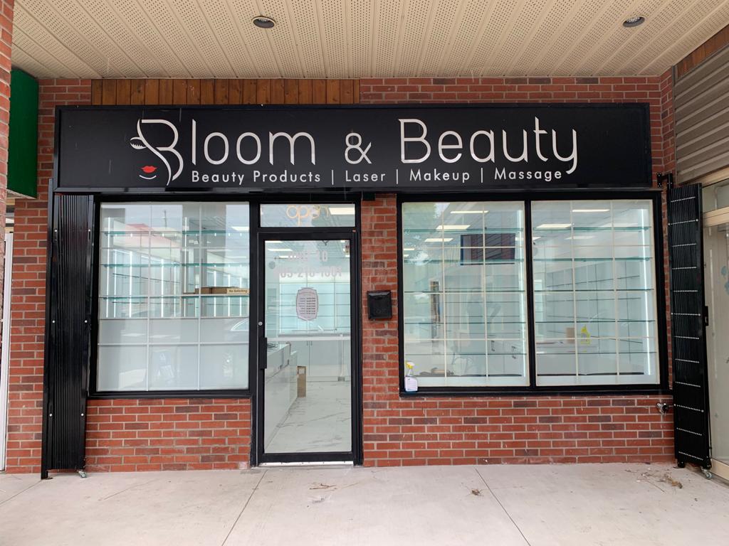 Bloom and Beauty | 860 N Park Dr #10, Brampton, ON L6S 4N5, Canada | Phone: (905) 216-1001