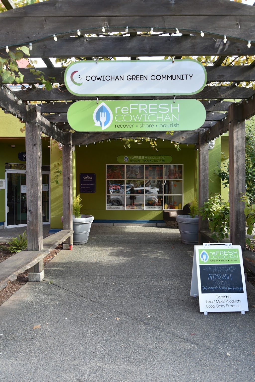 reFRESH Cowichan Marketplace | 360 Duncan St, Duncan, BC V9L 3W4, Canada | Phone: (250) 748-8506