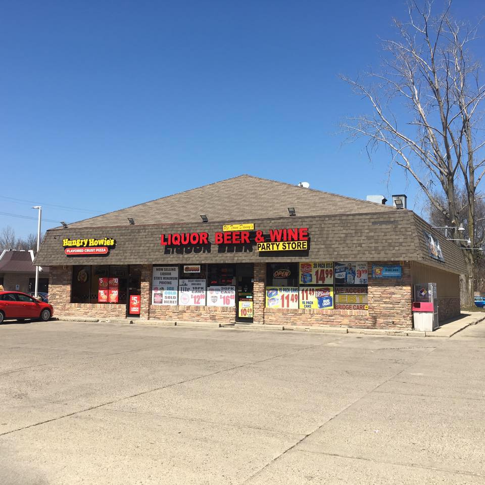 Uptown Dannys liquor | 650 Pointe Tremble Rd, Algonac, MI 48001, USA | Phone: (810) 794-1133