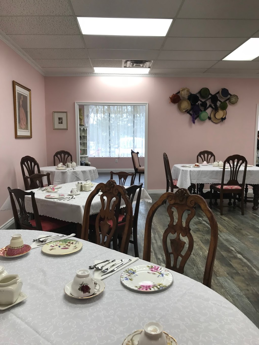 The Duchess Tea Room | 288 Grays Rd #8, Hamilton, ON L8E 1V5, Canada | Phone: (905) 578-3305