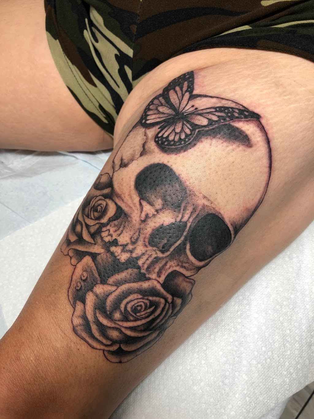 Ruby Blade Tattoos | 612 Arbor Rd, Mississauga, ON L5G 2J9, Canada | Phone: (289) 297-5272