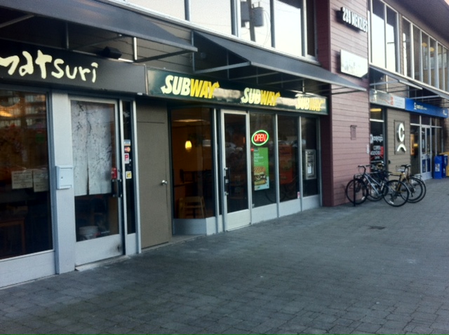 Subway | 239 Menzies St, Victoria, BC V8V 2G6, Canada | Phone: (250) 480-7724