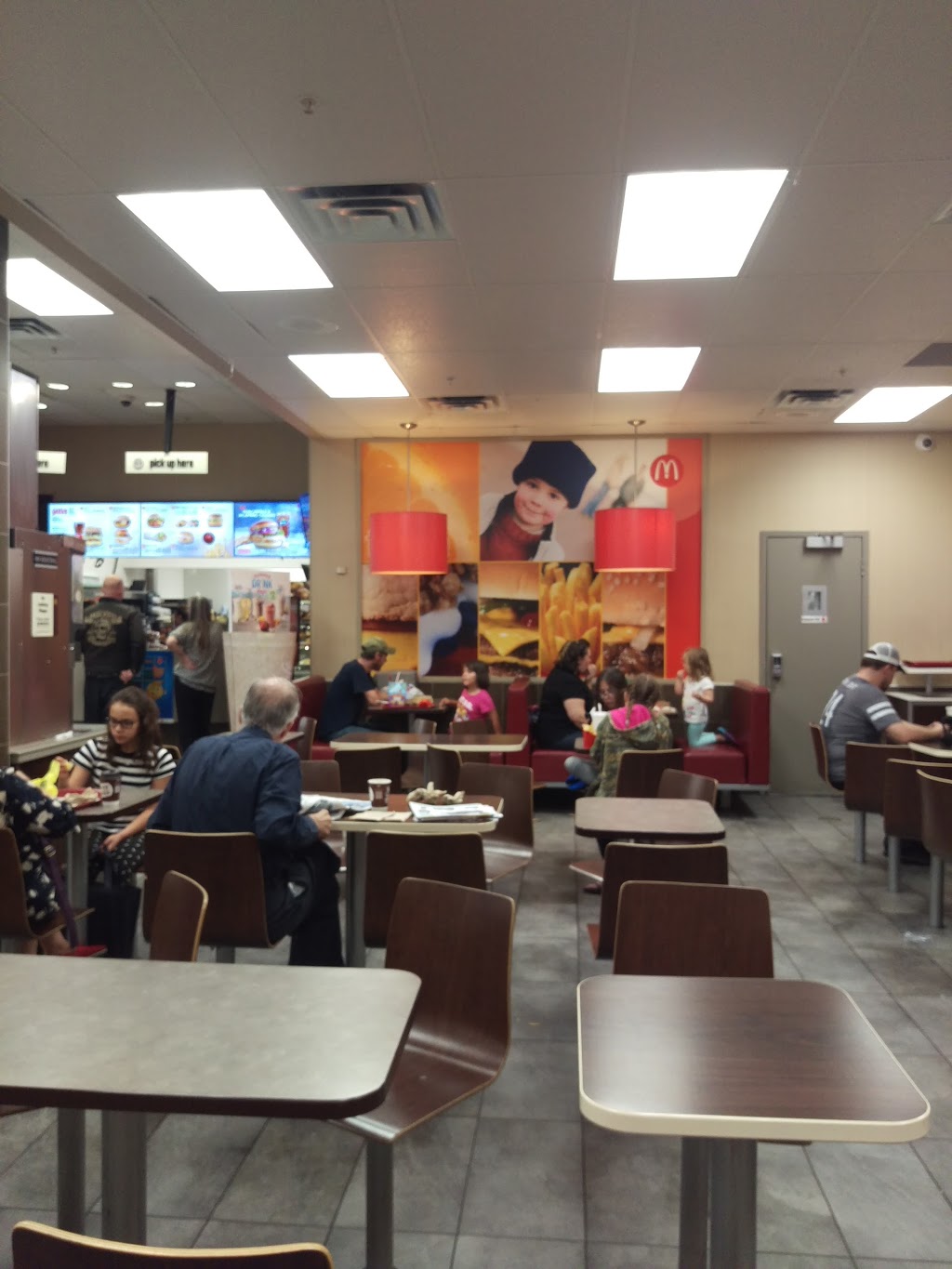 McDonalds | 13703 40 St NW, Edmonton, AB T5Y 3B5, Canada | Phone: (780) 414-8479