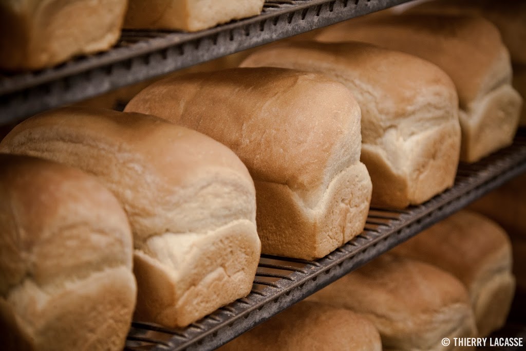 Boulangerie Charbonneau inc. | 784 Chemin du Fer-à-Cheval, Sainte-Julie, QC J3E 1Y2, Canada | Phone: (450) 649-2441