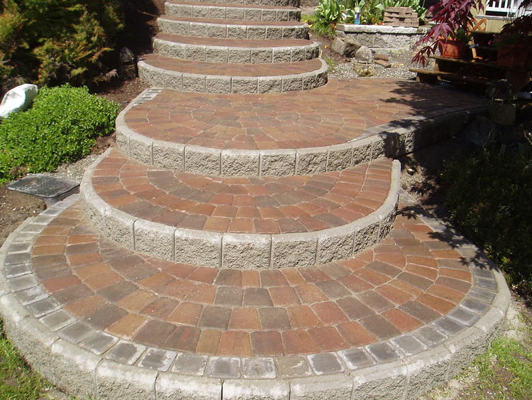 Creative Custom Services - Paving Stone Contractor Duncan | 7674 Richards Trail, Duncan, BC V9L 6B2, Canada | Phone: (250) 748-0610