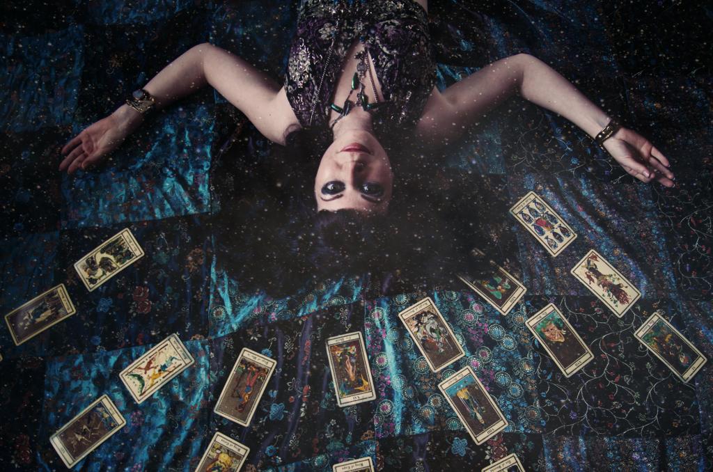 Psychic Entertainer: The Mermaid Oracle | landsdowne and, Bloor St W, Toronto, ON M6H 3W3, Canada | Phone: (416) 670-2256