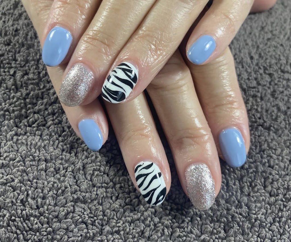 Kirbside Nails | 40157 Government Rd, Garibaldi Highlands, BC V0N 1T0, Canada | Phone: (604) 815-2145