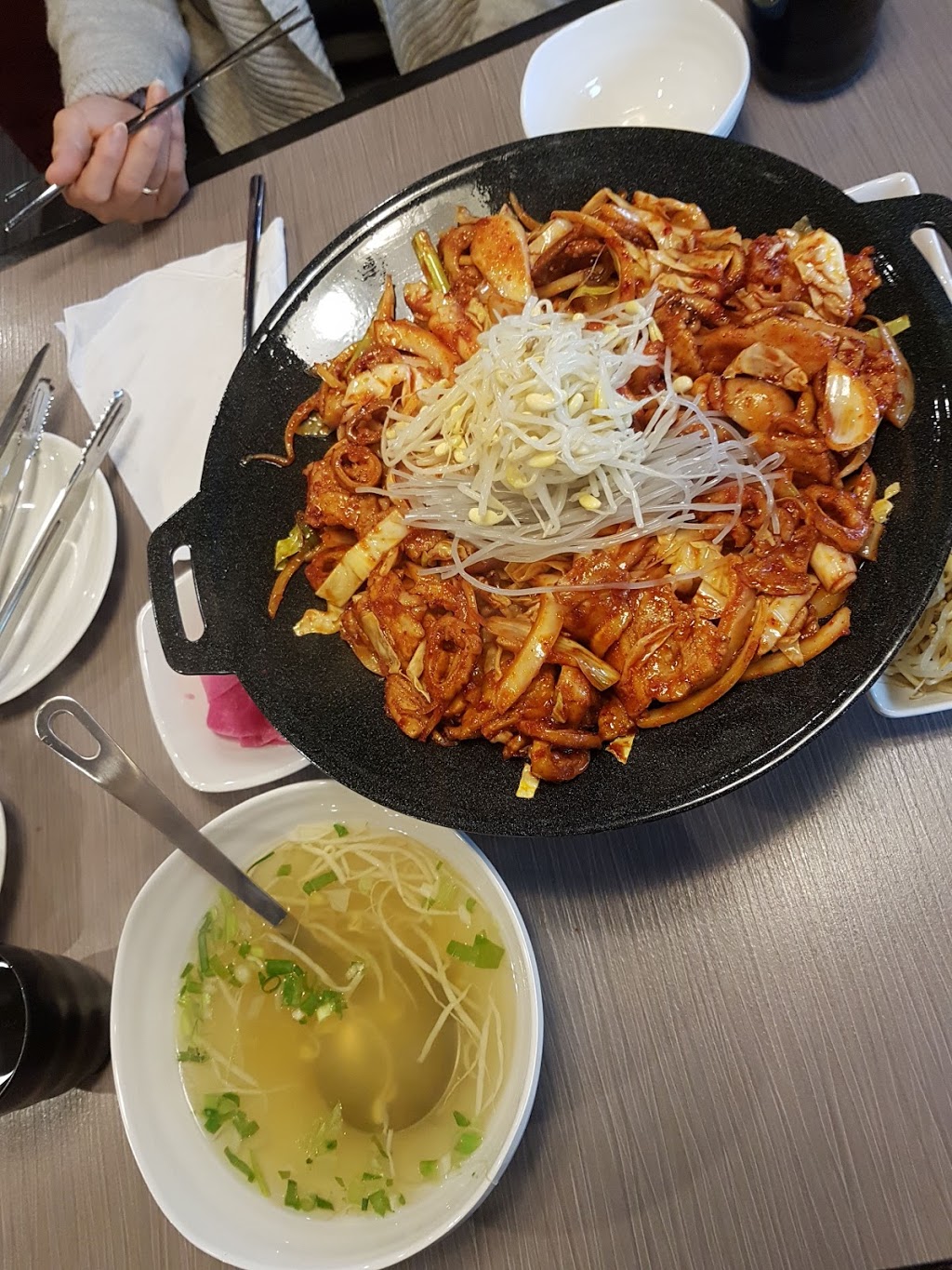 오쭈삼 코퀴틀람 Oh!Zzhu sam korean restaurant coquitlam | 3055 Anson Ave, Coquitlam, BC V3B 2H6, Canada | Phone: (604) 474-4633