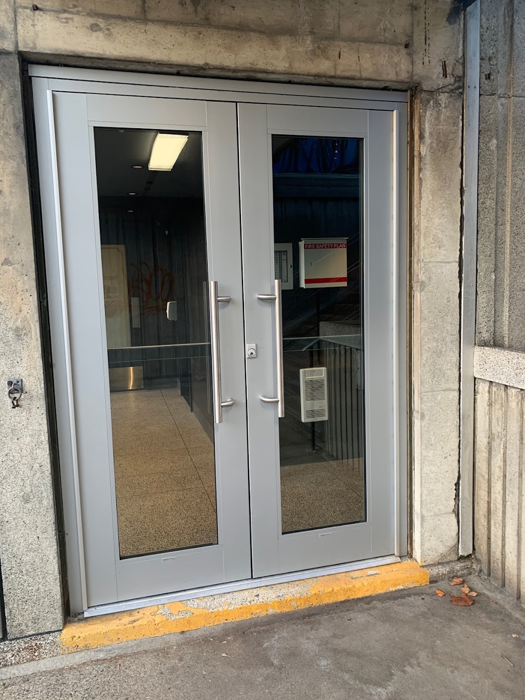 Delta Entrance Systems | Oceanside Dr, Qualicum Beach, BC V9P 2X2, Canada | Phone: (604) 418-2333