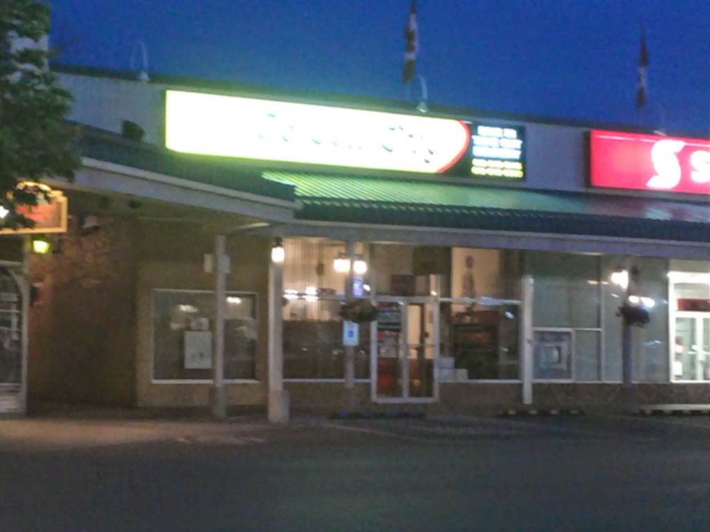 Golden City Restaurant | 39 Main St., Morrisburg Station, ON K0C 1X0, Canada | Phone: (613) 543-3145