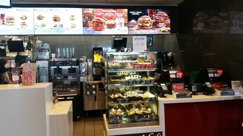 McDonalds | 2410 Homer Watson Blvd, Kitchener, ON N2G 3W5, Canada | Phone: (519) 893-3868