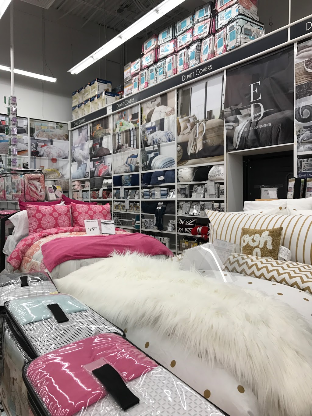 Bed Bath & Beyond | 1751 Victoria St E, Whitby, ON L1N 9W4, Canada | Phone: (905) 434-1233