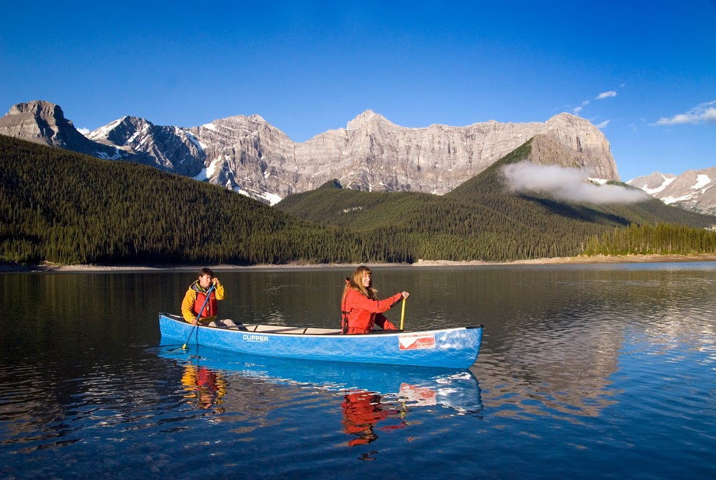 Barrier Lake Boat Rentals operated by Kananaskis Outfitters | AB-40, Kananaskis, AB T0L 2H0, Canada | Phone: (403) 591-7000