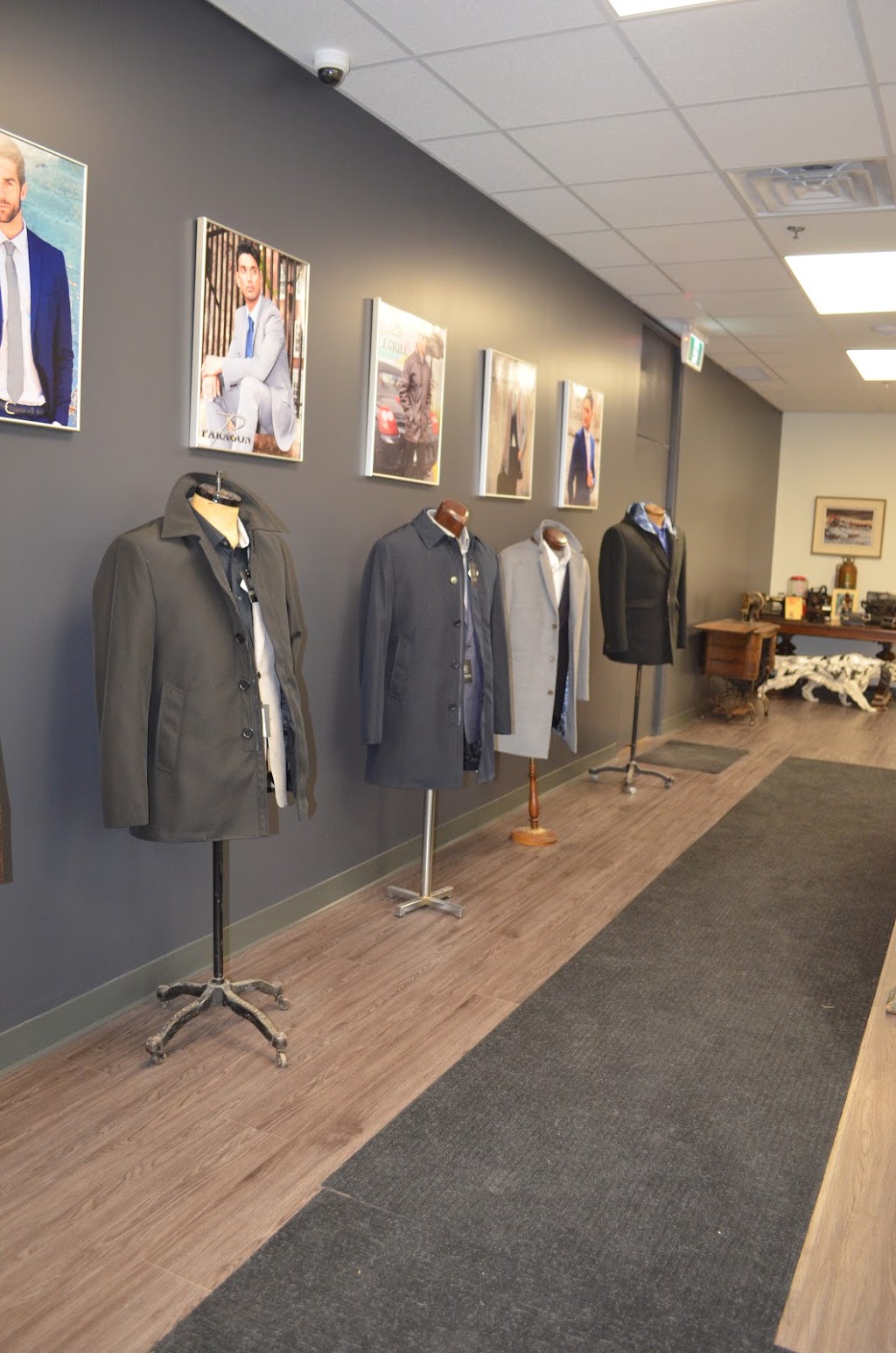 Paragon Clothing Ltd | 4490 Rue Garand, Saint-Laurent, QC H4R 2A2, Canada | Phone: (514) 381-2573