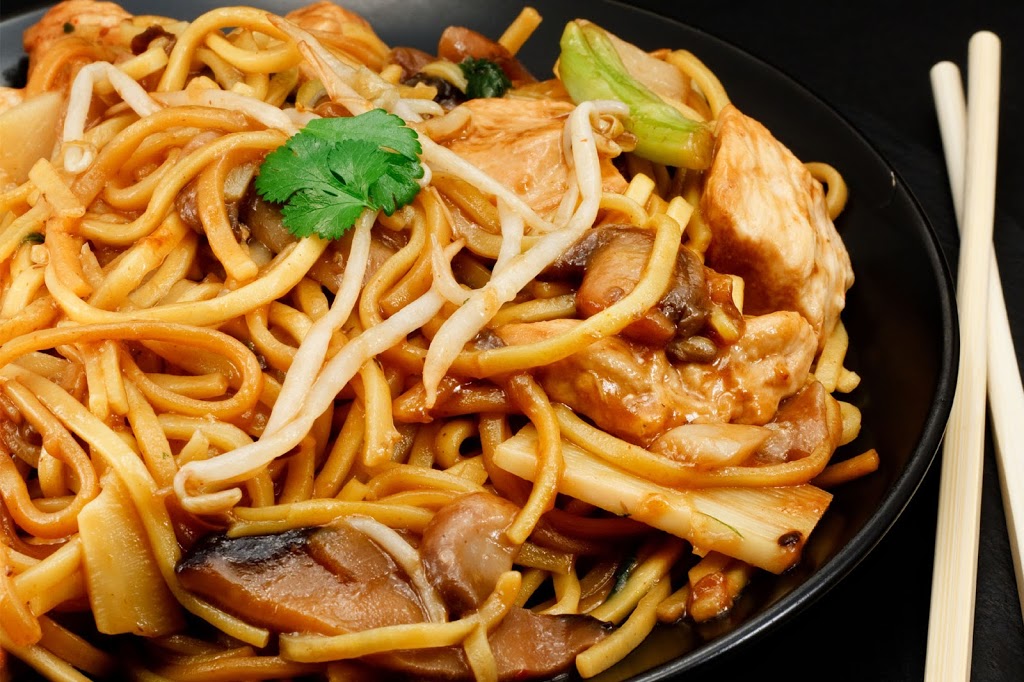 Hot Wok Cafe | 4700 26 Ave SW, Calgary, AB T3E 0R2, Canada | Phone: (403) 246-8300