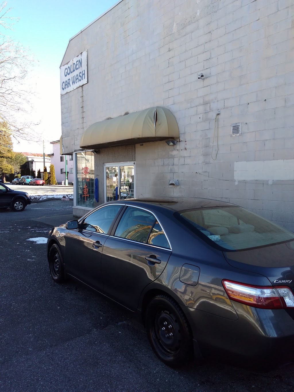 Golden Car Wash | 5108 Imperial St, Burnaby, BC V5J 1E2, Canada | Phone: (604) 454-1862