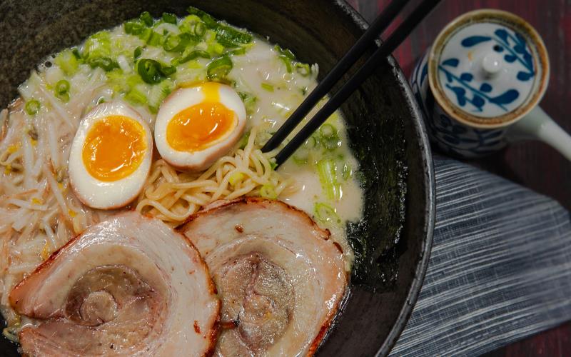 Ramen Houzz | 511 Maple Grove Dr, Oakville, ON L6J 4W3, Canada | Phone: (289) 813-2912