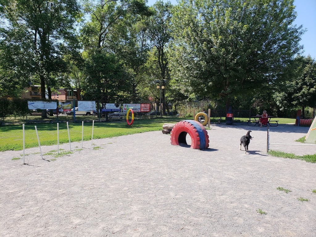 Sault-au-Récollet dog park | 13070 Avenue Charton, Montréal, QC H2B 2E1, Canada | Phone: (514) 743-5735