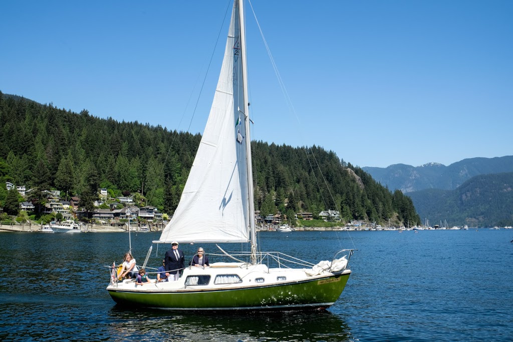 Deep Cove Yacht Club | 4420 Gallant Ave, North Vancouver, BC V7G 1L2, Canada | Phone: (604) 929-1009