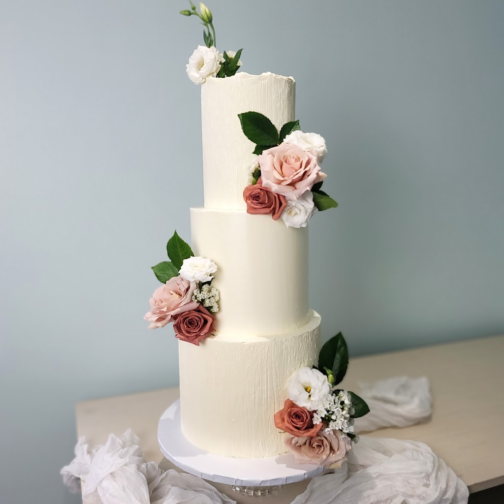 Sammylous Cake Design (Private studio. Not a store front) | 716 Westminster Dr S, Cambridge, ON N3H 1V2, Canada | Phone: (647) 637-8824