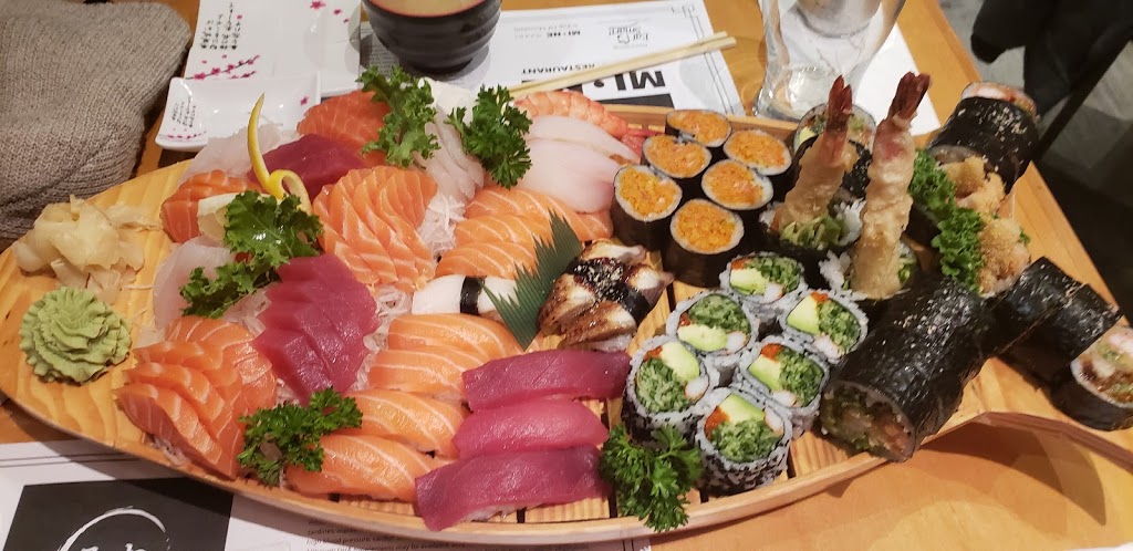 Mi•Ne Sushi | 325 Bremner Blvd, Toronto, ON M5V 3V3, Canada | Phone: (416) 623-1975