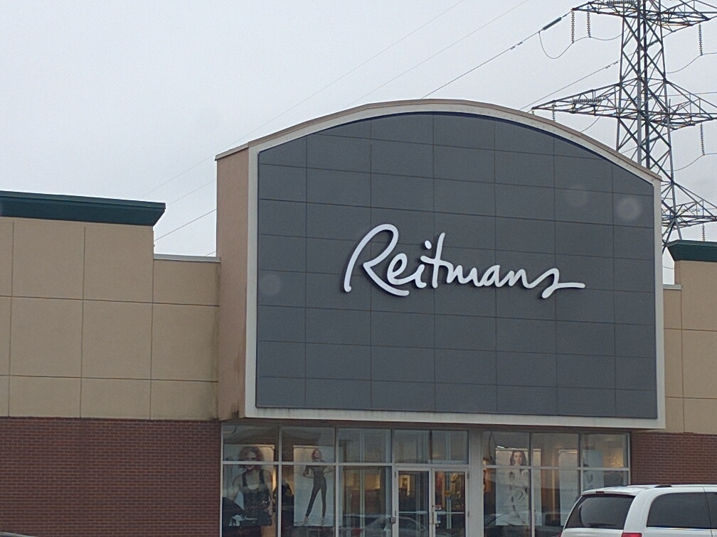 Reitmans | 50 Pinebush Rd, Cambridge, ON N1R 8K5, Canada | Phone: (519) 624-4350