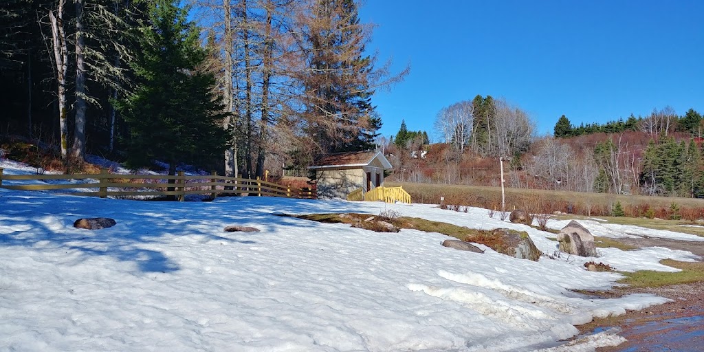 Park of the Waterfall | Parc de la chute, Saint-André-du-Lac-Saint-Jean, QC G0W 2K0, Canada | Phone: (418) 349-8167