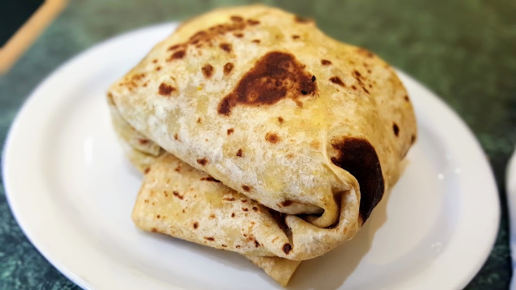 Shandras Roti Shop | 5030 Maingate Dr, Mississauga, ON L4W 1N5, Canada | Phone: (905) 625-7775