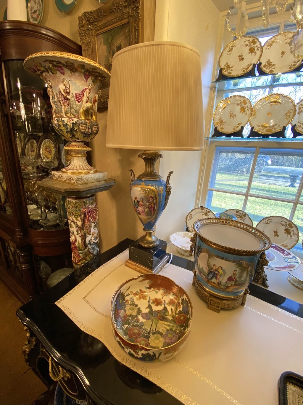 Stone Acre Manor Antiques | 1932 2, Brockville, ON K6V 5T1, Canada | Phone: (613) 342-4430