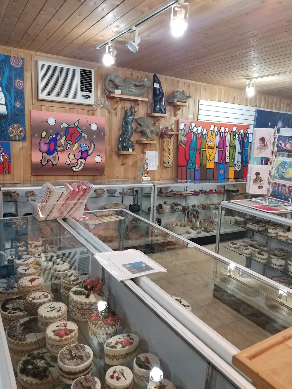 Lillians Indian Crafts Shop | 5950, ON-540, MChigeeng, ON P0P 1G0, Canada | Phone: (705) 377-4987