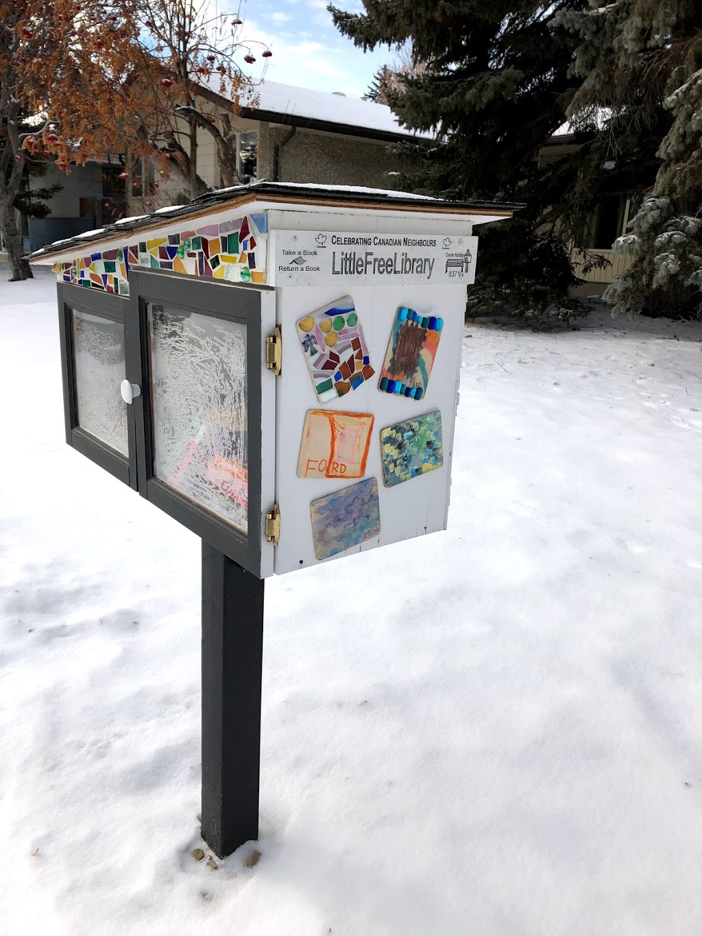Little Free Library Charter #8371 | 2623 Laurel Crescent SW, Calgary, AB T3E 6B4, Canada