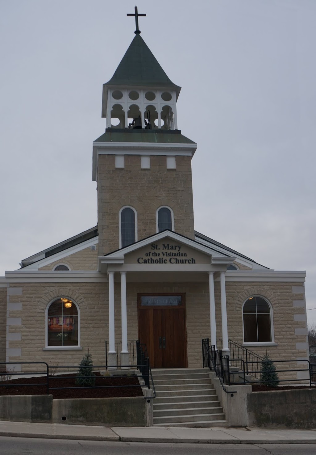 St. Marys Catholic Church | 16 Cooper St, Cambridge, ON N3C 2N2, Canada | Phone: (519) 658-4443