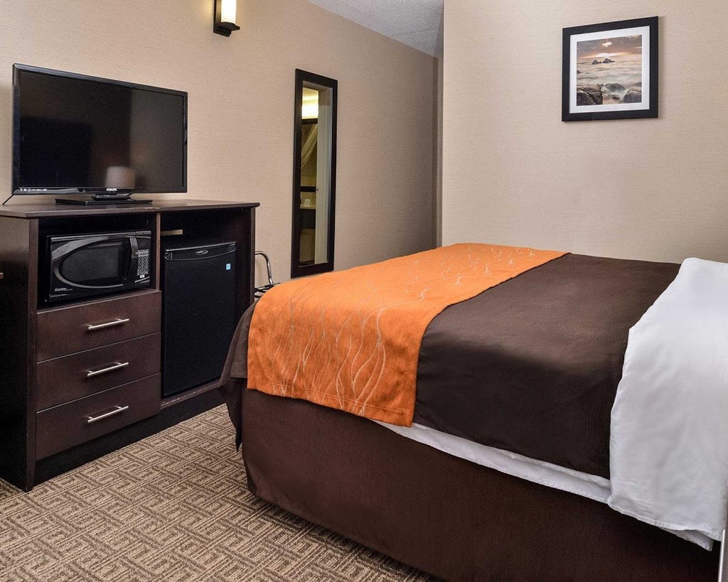 Comfort Inn | 5 Rutherford Rd S, Brampton, ON L6W 3J3, Canada | Phone: (905) 452-0600