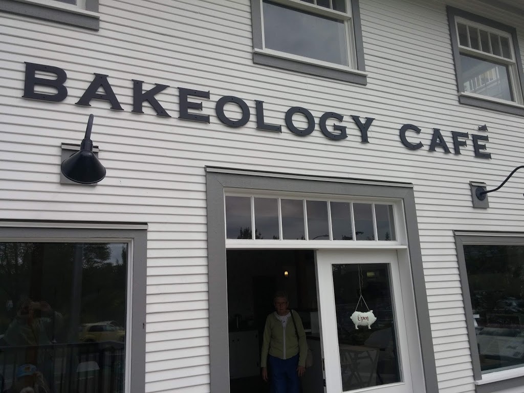 Bakeology Cafe | 998 Gorge Rd W, Saanich, BC V9A 0G8, Canada | Phone: (250) 590-6455