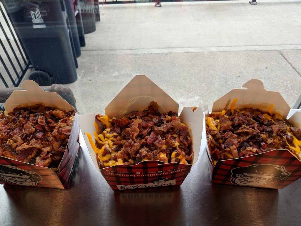 Smokes Poutinerie | 116 Atlantic Ave, Toronto, ON M6K 1X9, Canada | Phone: (647) 748-2873