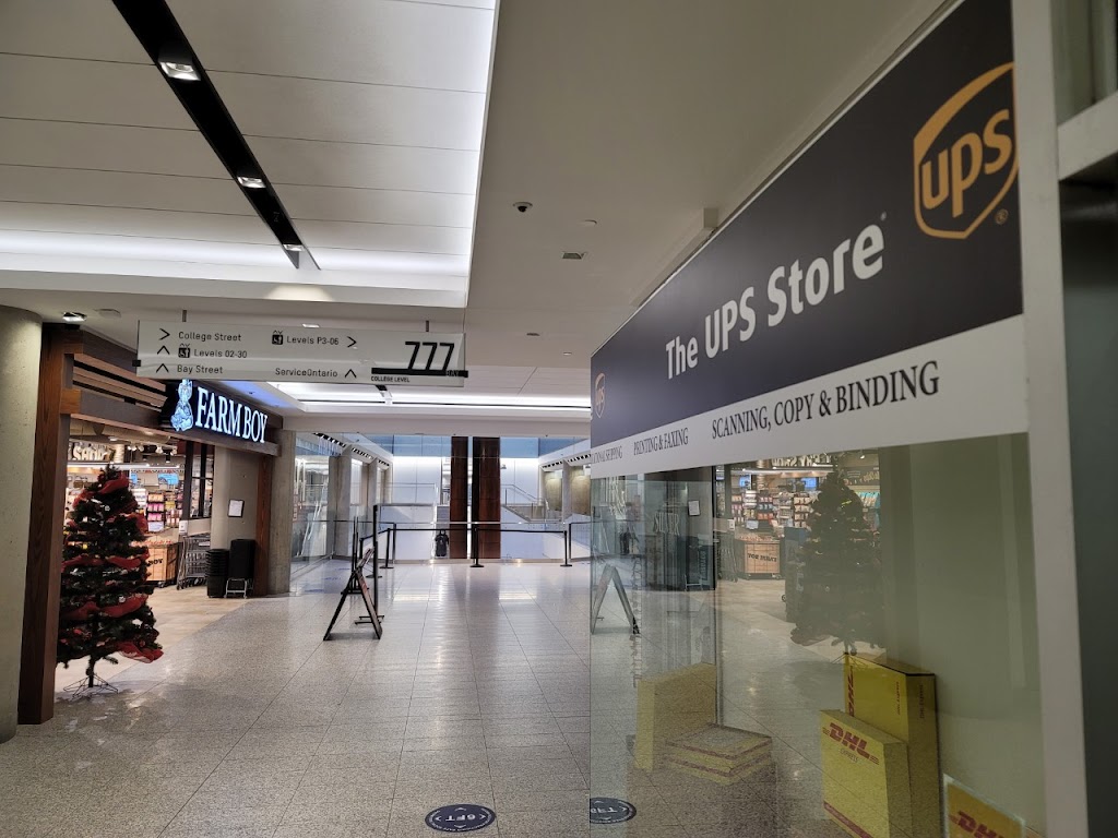 Iron mountain at ups store 386 | 777 Bay St. Unit C208B, Toronto, ON M5G 2C8, Canada | Phone: (416) 964-3794