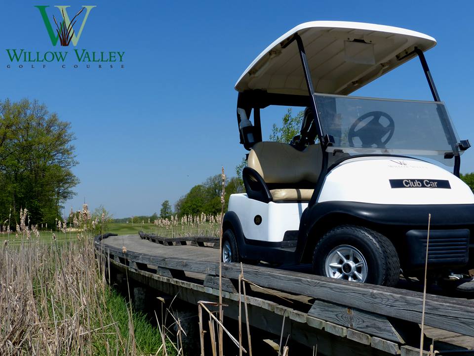 Willow Valley Golf Course | 8475 English Church Rd E, Mount Hope, ON L0R 1W0, Canada | Phone: (905) 679-2703