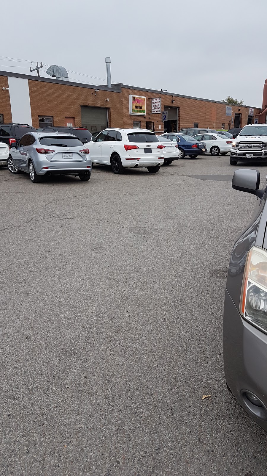 United Auto | 365 John St unit 2, Thornhill, ON L3T 5W5, Canada | Phone: (905) 731-6565