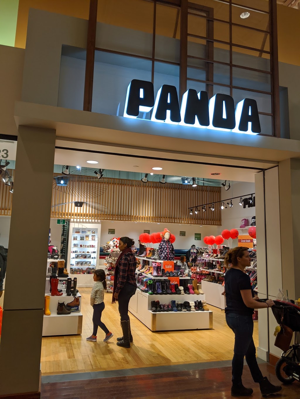 Panda Shoes | 1 Bass Pro Mills Dr, Concord, ON L4K 5W4, Canada | Phone: (905) 760-1119