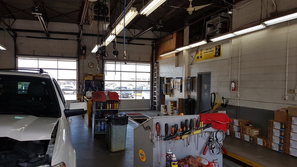 Pennzoil 10 Minute Oil Change Centre | 1201 Fairview St, Burlington, ON L7S 1Y5, Canada | Phone: (905) 634-3456