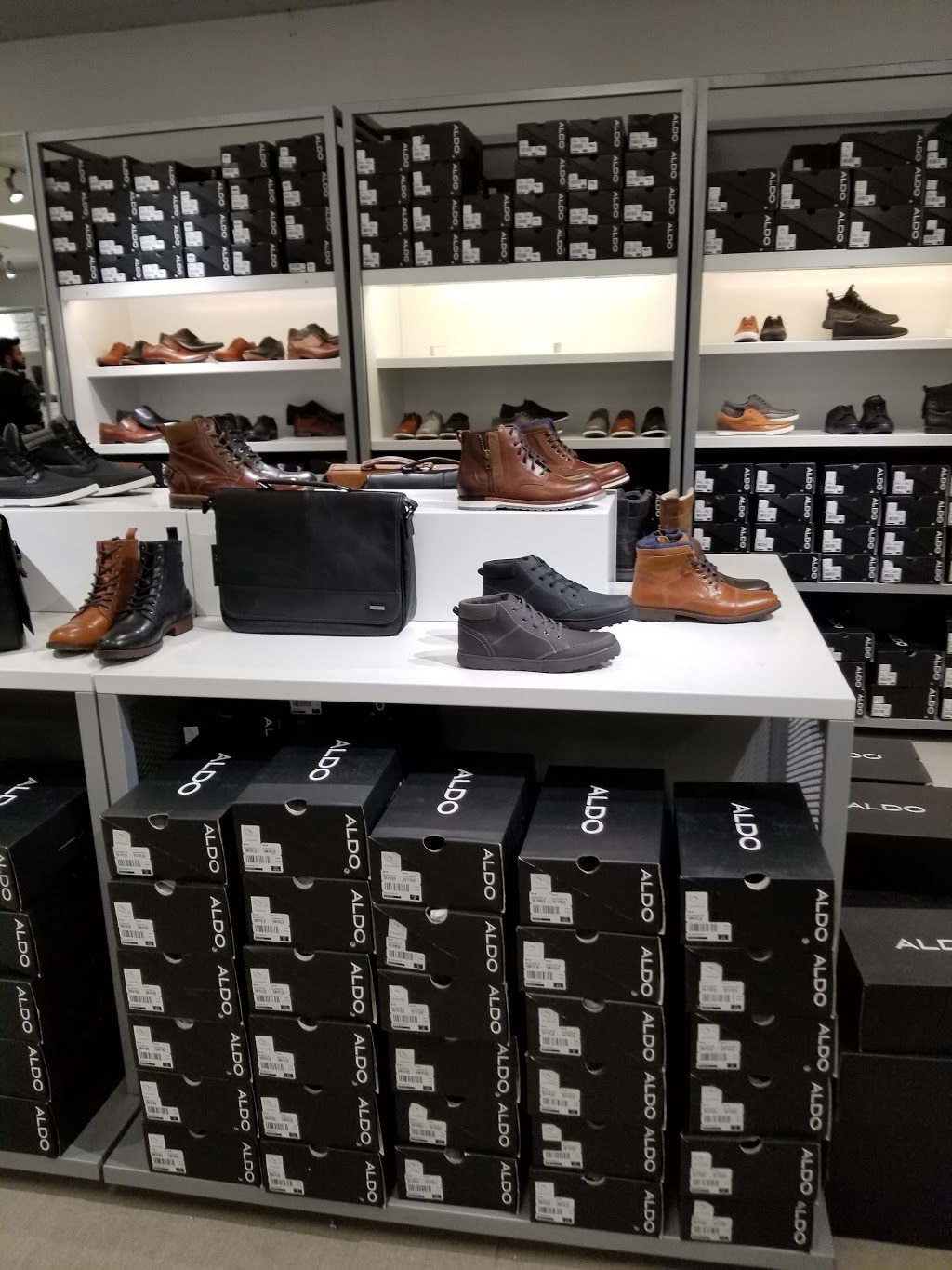 Aldo Outlet | 499 Main St S #8, Brampton, ON L6Y 1N7, Canada | Phone: (905) 796-0201