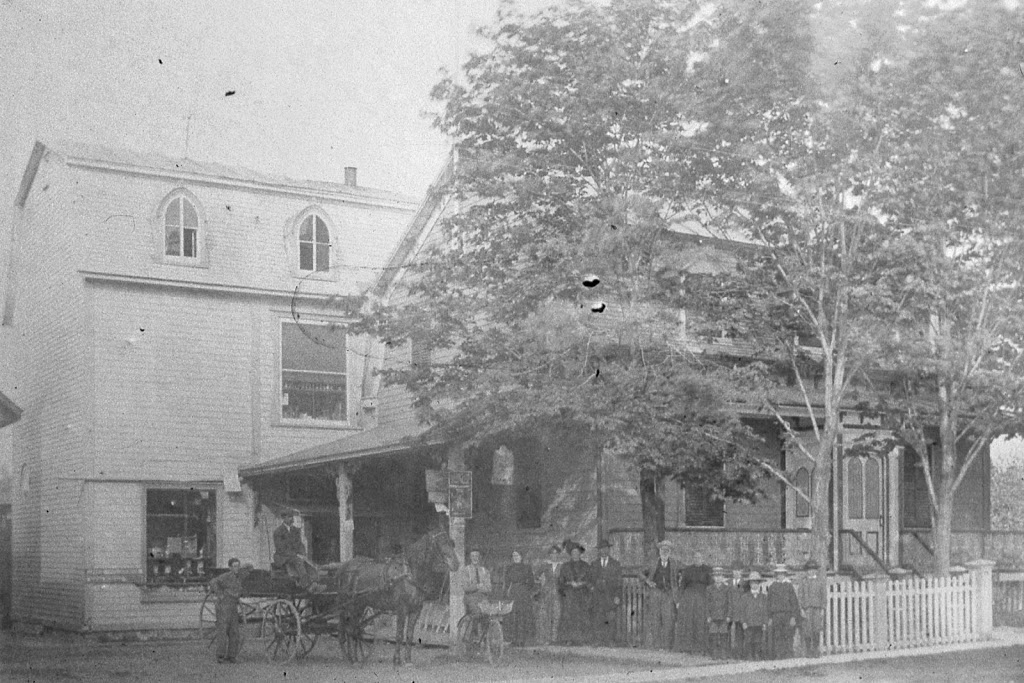 Musée historique du Magasin Général Paré | 104 Rue de lÉglise, Deschambault, QC G0A 1S0, Canada | Phone: (418) 286-3133