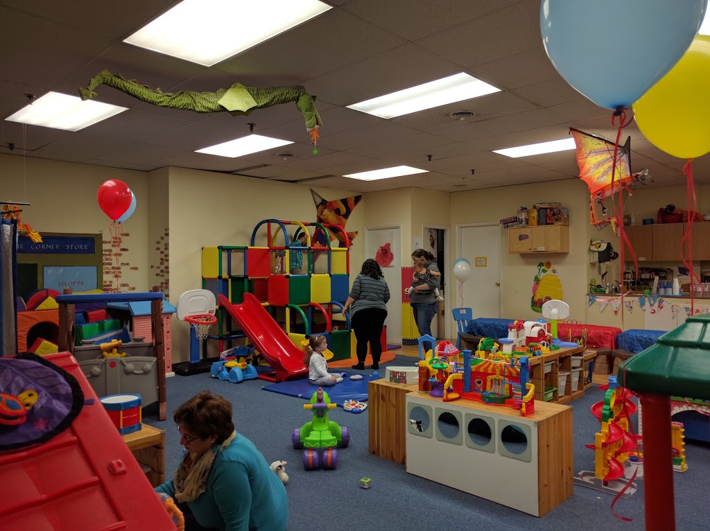 Bizzy Bee Playcentre | 1971 Queen St E #204, Toronto, ON M4L 1H9, Canada | Phone: (416) 691-5111