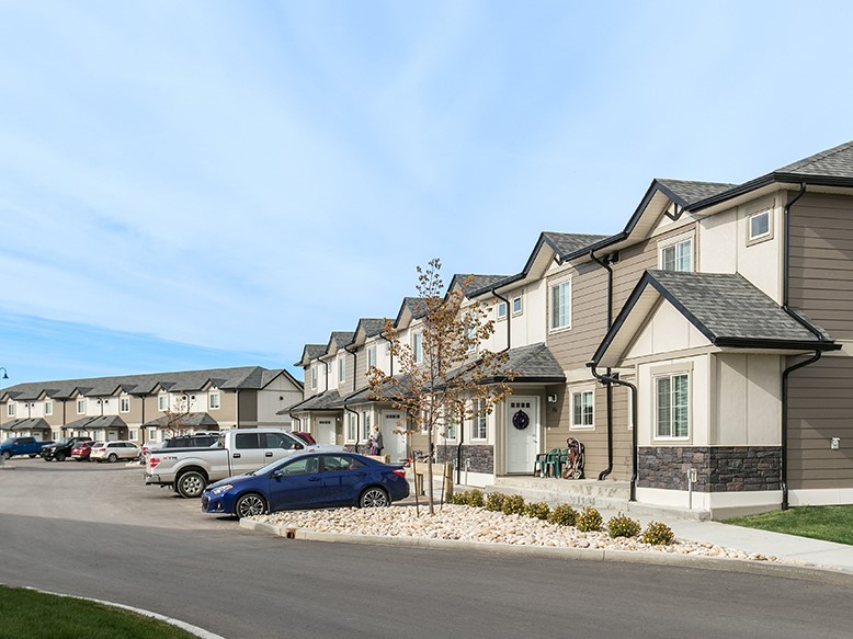 Dansereau Townhomes - Broadstreet Properties Ltd. | 6112 65 St, Beaumont, AB T4X 2A9, Canada | Phone: (866) 736-8515