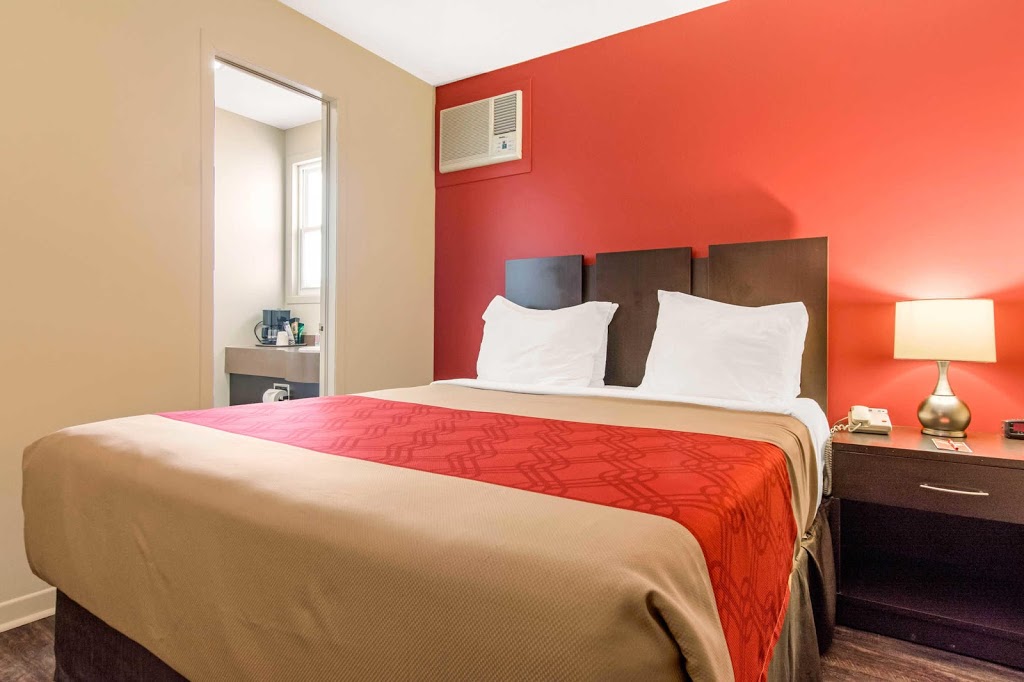 Econo Lodge Inn & Suites | 372 Rue Laurier, Saint-Apollinaire, QC G0S 2E0, Canada | Phone: (418) 881-3335