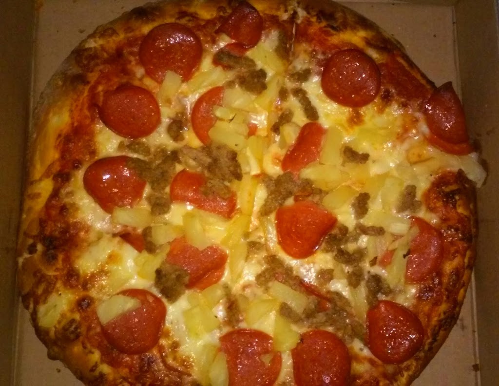 Triple Triple Pizza & Chicken | 2639 Eglinton Ave W, York, ON M6M 1T6, Canada | Phone: (416) 653-3030