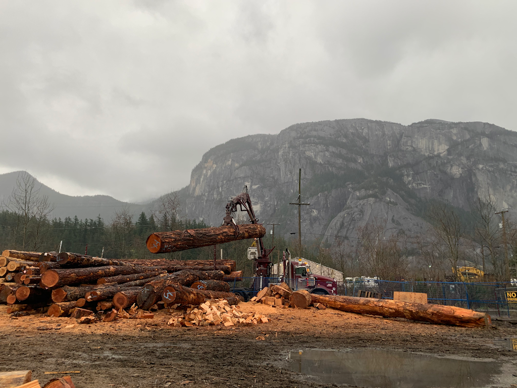 Local Firewood Supply | 1400 Vancouver St, Squamish, BC V8B 0S8, Canada | Phone: (604) 966-4948