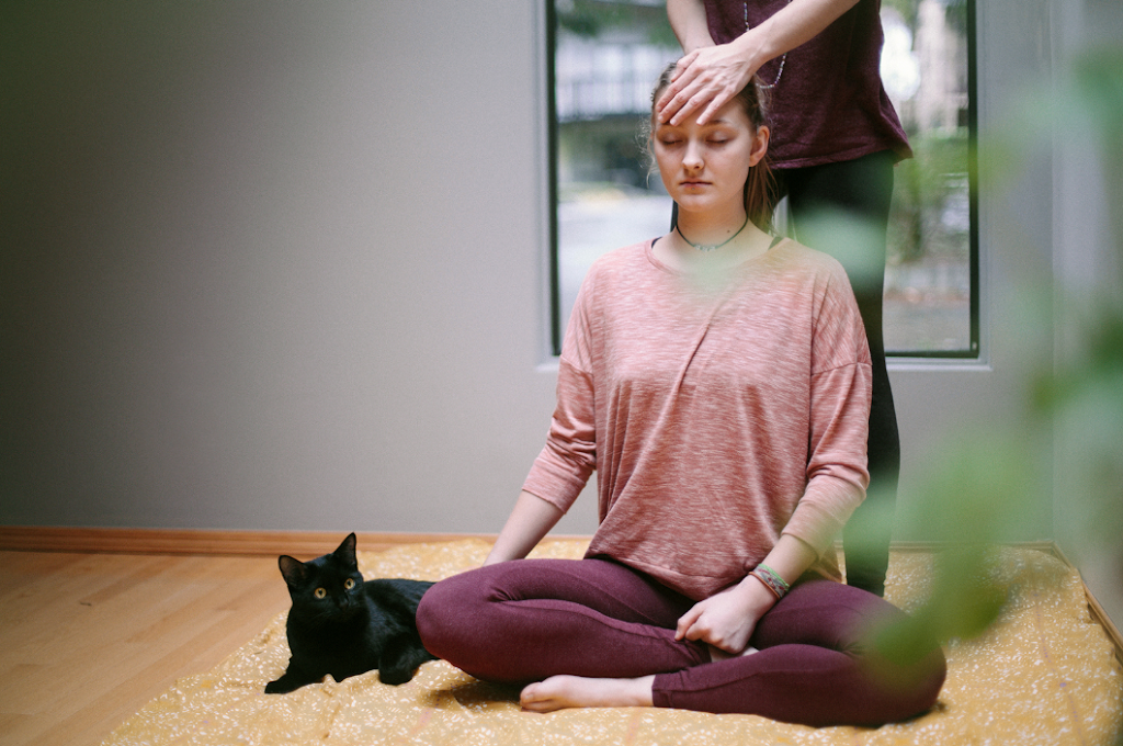 Jen Owens Yoga | 701 Wellington Dr, North Vancouver, BC V7K 1K8, Canada | Phone: (604) 990-1045