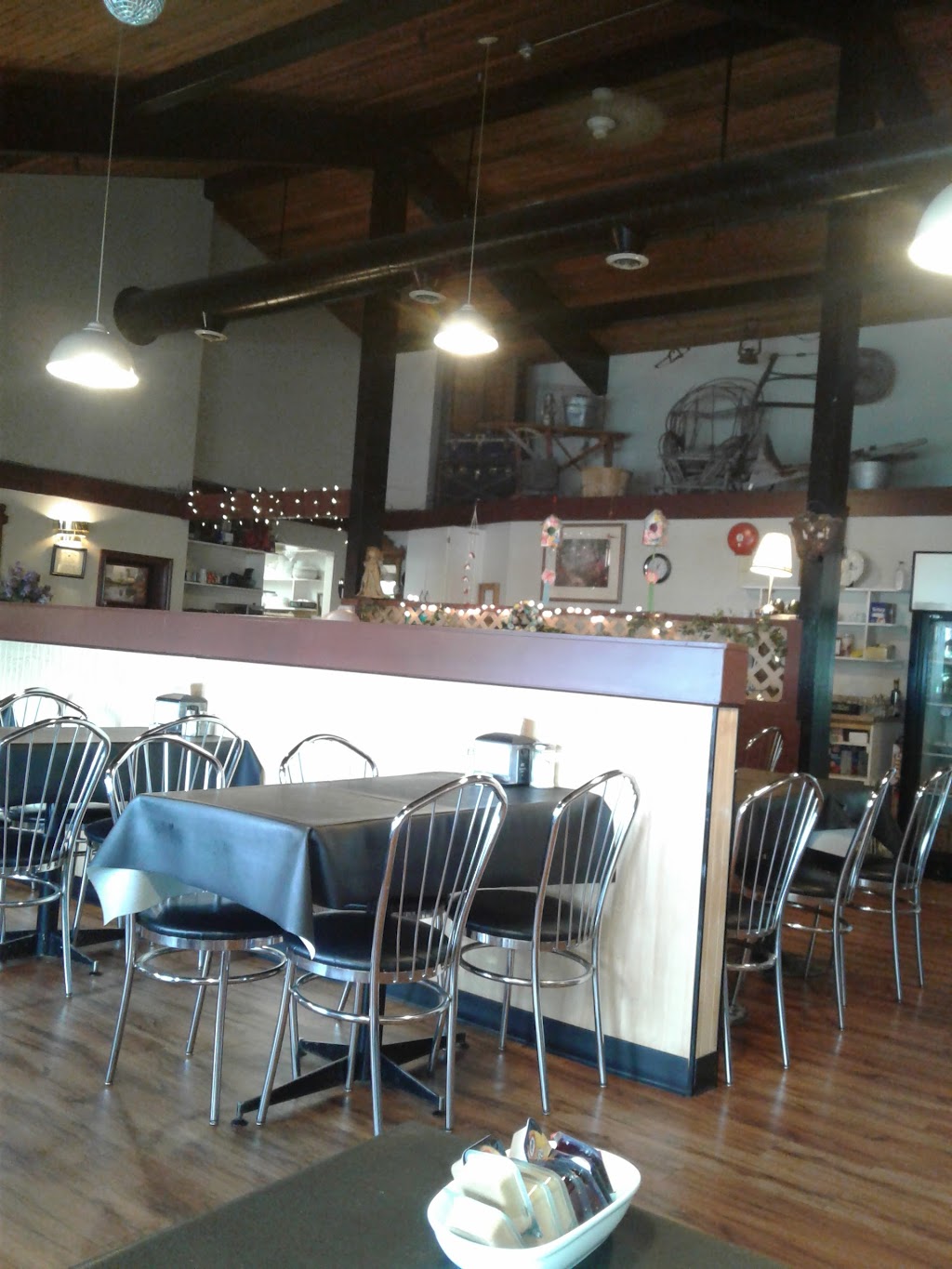 Old Village Cafe The | 111 Chartrand Ave, Logan Lake, BC V0K 1W0, Canada | Phone: (250) 523-9427