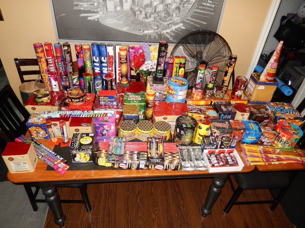 Phatboy Fireworks | 1877 Innes Rd, Gloucester, ON K1B 4C6, Canada | Phone: (647) 641-5990